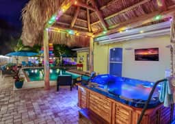 Spring is in the air - HTD Pool*Hot Tub*Game RM