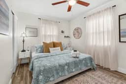 Beaches*Htd Pool*Fireplace*Fire Pit*Lewis Park