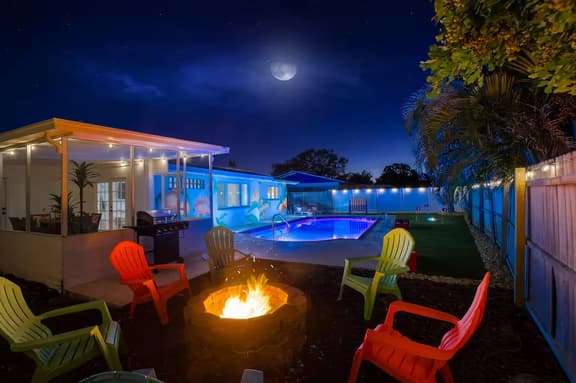 Sunshine Awaits at the Grove - Saltwater HTD Pool